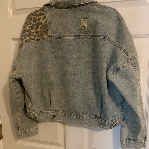 POL Distressed Denim Cheetah Jacket - Picture 2 of 2